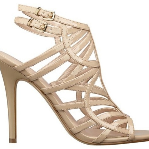 Guess Harlen Patent High Heel Sandals size 9.5 - Picture 2 of 8